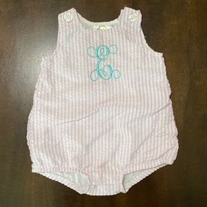 Pink seersucker monogrammed “E” bubble